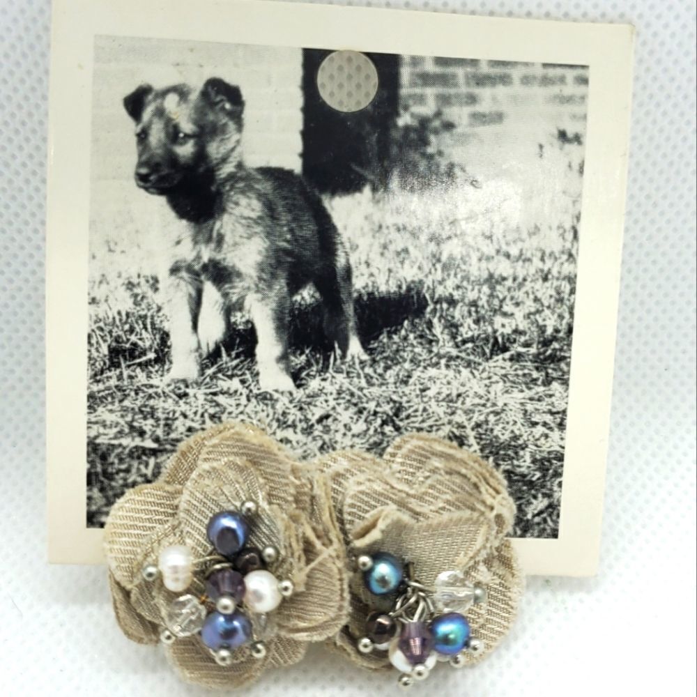 NWT Anthropologie Gray Fabric Bead Flower Earrings